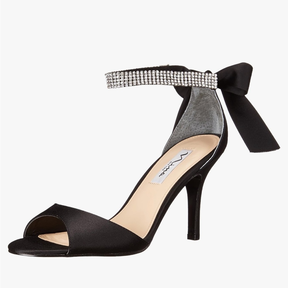 EUC Nina Vinnie Black Satin Shoes- worn once! Sz 8
